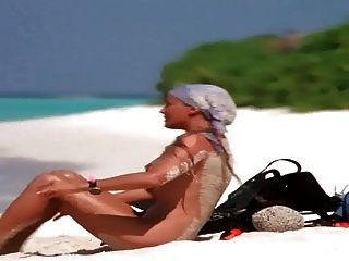 flaco pollon playa nudista